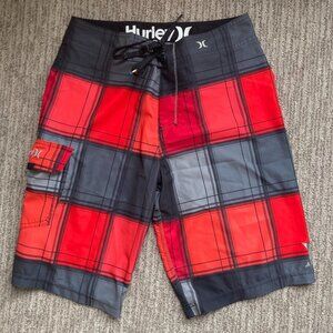 Men's Size 28 Hurley Phantom Board Shorts Red Gray Plaid